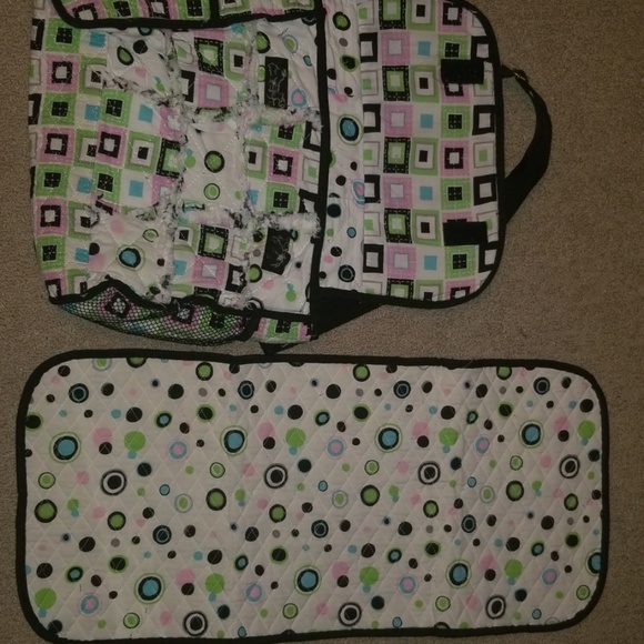 Brand new cross body patchwork diaper bag NWOT - Picture 3 of 5